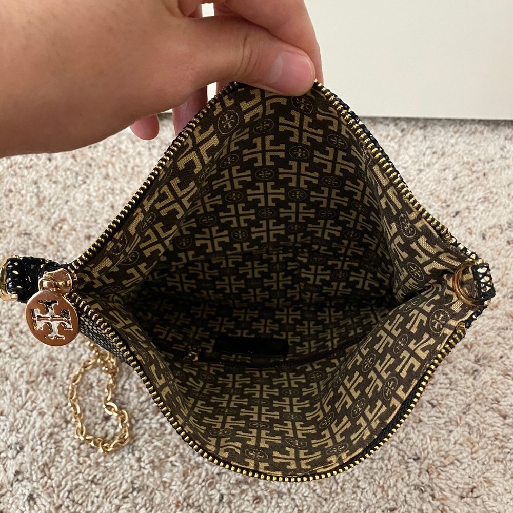 NWOT Tory Burch Snakeskin Clutch - Picture 5 of 9